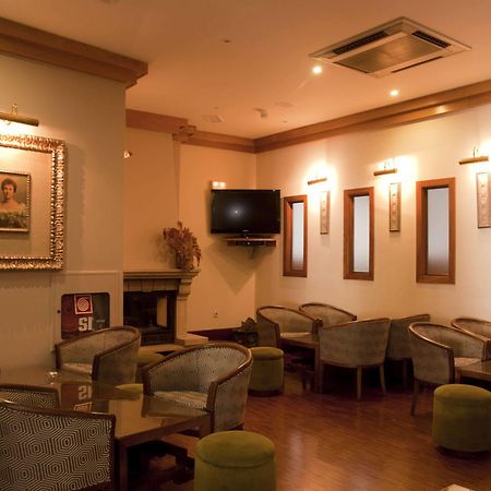 Hotel Rainha D. Amelia, Arts & Leisure 카스텔루브랑쿠 외부 사진