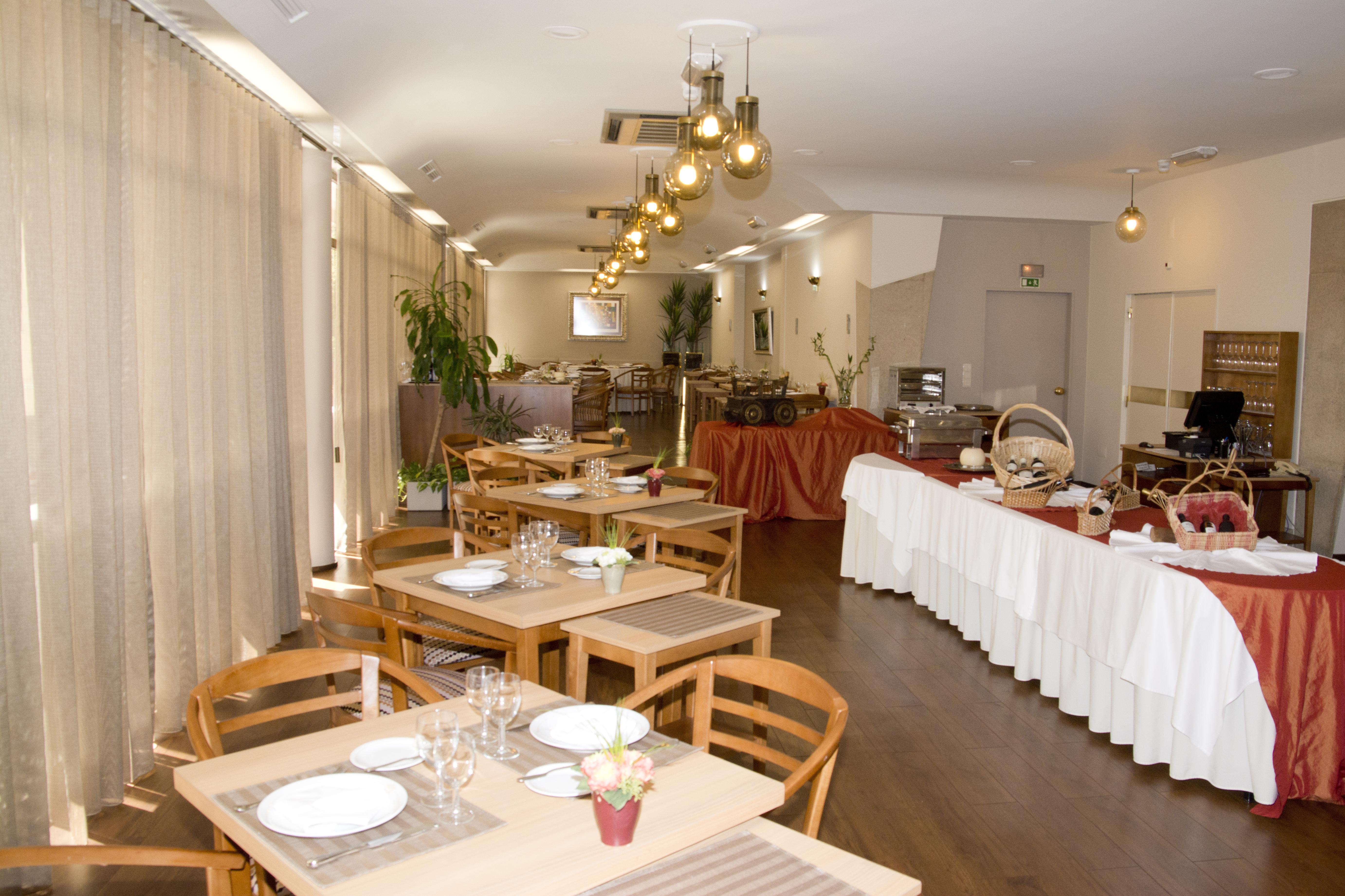 Hotel Rainha D. Amelia, Arts & Leisure 카스텔루브랑쿠 외부 사진