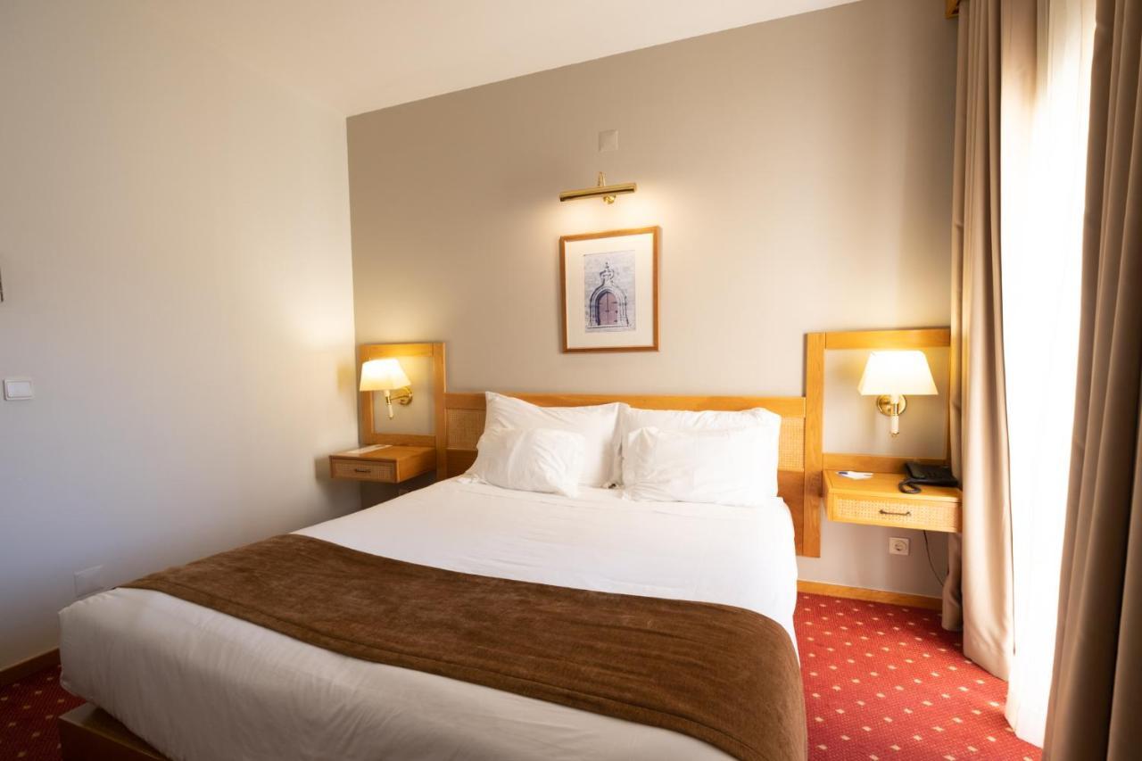 Hotel Rainha D. Amelia, Arts & Leisure 카스텔루브랑쿠 외부 사진